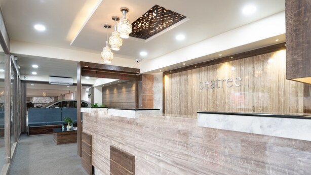 Quầy tiếp tân