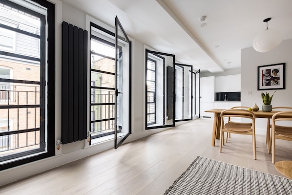 Suite Luxe, 2 chambres | Coin séjour