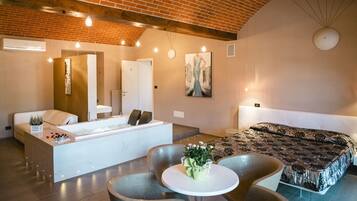 Romantic Studio Suite | Egyptian cotton sheets, premium bedding, Tempur-Pedic beds