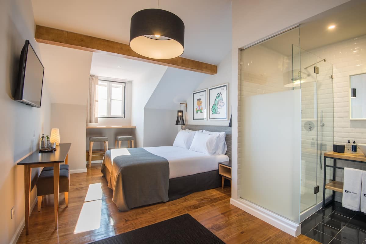 Coffres-forts dans les chambres, rideaux occultants, Wi-Fi gratuit