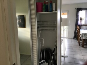 Hus – comfort, 2 soverom | Bad | Dusj, hårføner, oppvarmet badegulv og såpe