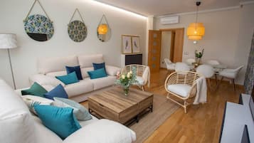 Televisión, libros y estéreo