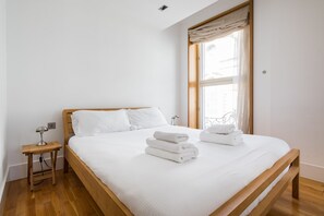 Apartment | 1 bedroom, laptop workspace, iron/ironing board, free WiFi - Soulful Central London Apartment (London)