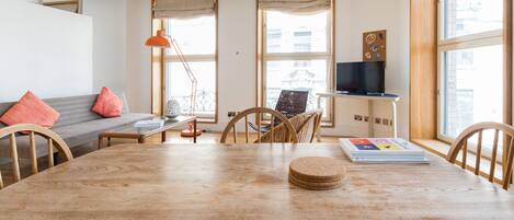 Huoneisto | Oleskelualue | Taulutelevisio, Netflix, suoratoistopalvelut