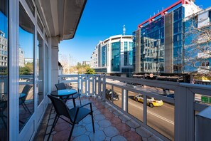 Comfort Triple Room | Terrace/patio - Hotel Bojatours (Podgorica)