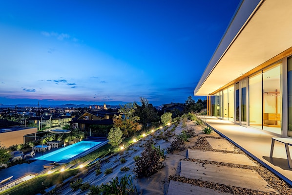 Piscine extérieure, piscine chauffée