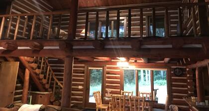 Luxury log cabin on the north end of long lake!! Sarona Wi, close to Hayward!!