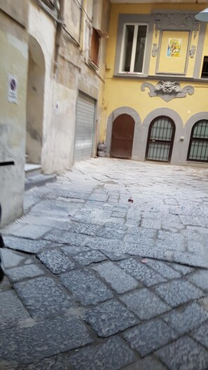 Exterior - Il Miracolo B&B (Naples)