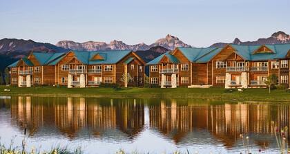 Enjoy the Crisp Mountain Air on the Pinon Lake w/ Golf, hiking, skiing, riding and fishing
