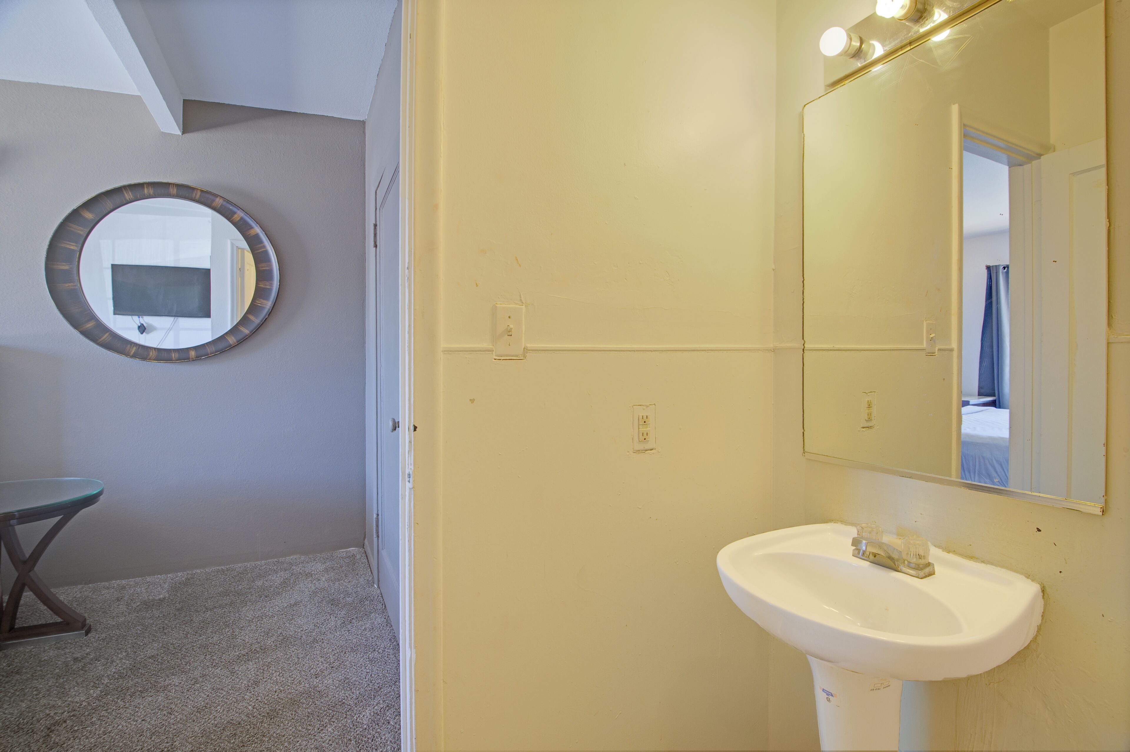 Zimmer, 1 Queen-Bett, Nichtraucher | Badezimmer | Handtücher