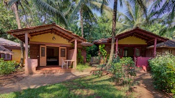 AC Cottages | WiFi (free), bed sheets