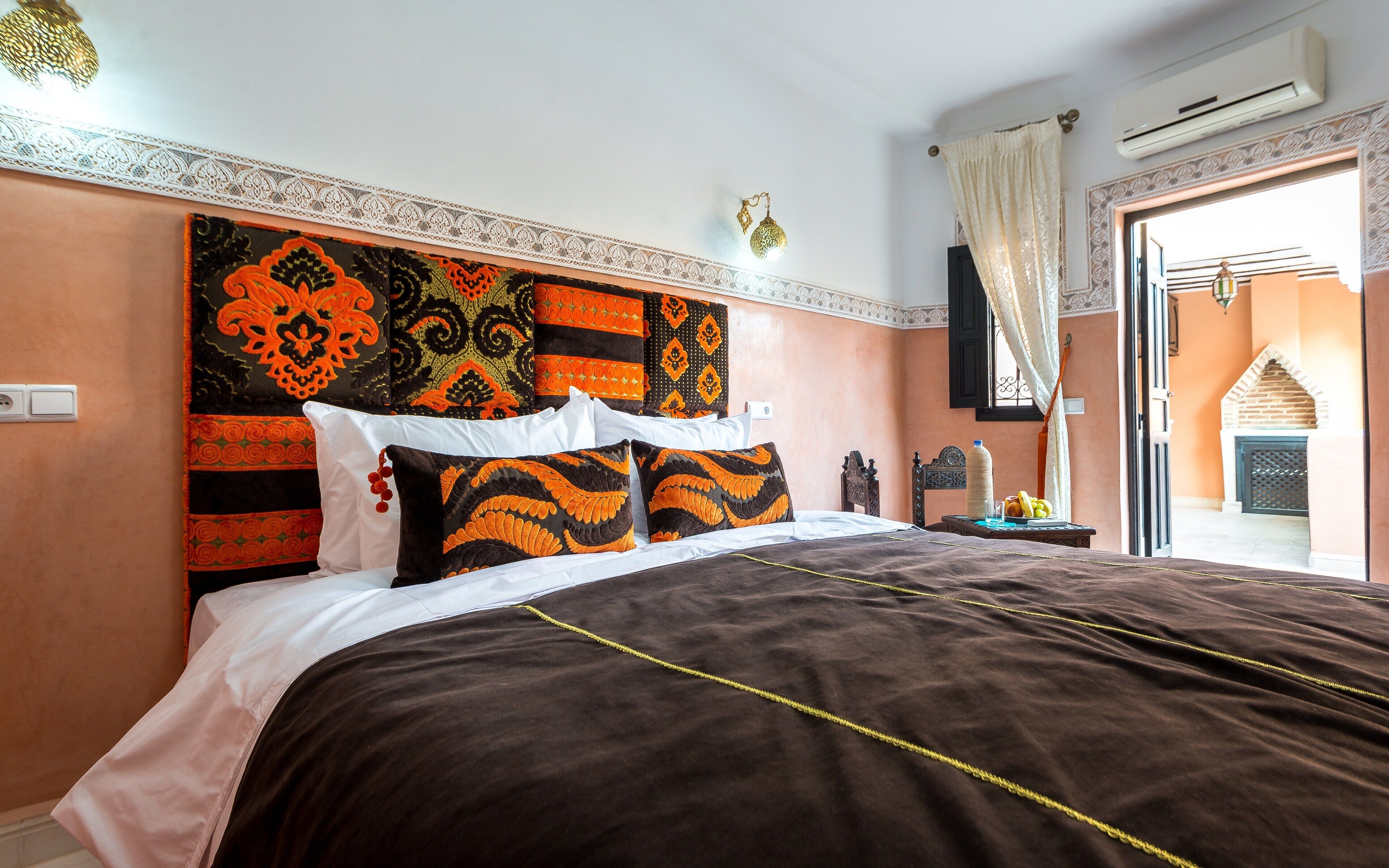 Premium bedding, down comforters, Select Comfort beds, laptop workspace