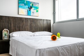 Apartment, 2 Bedrooms | 2 bedrooms, blackout drapes, iron/ironing board, free WiFi - Impressive Ocean View (Panama City)