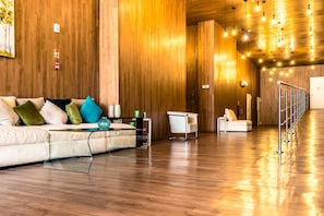 Lobby lounge - Impressive Ocean View (Panama City)