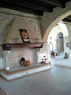 Fireplace - Antica Taverna del Principe (Sepino)