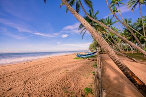 Beach/ocean view - Arhimser Villa (Kahandamodara)