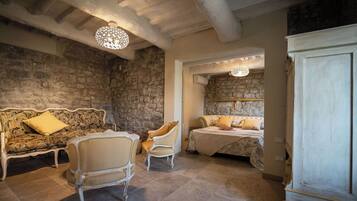 3 camere, culla da viaggio, Wi-Fi gratuito, lenzuola