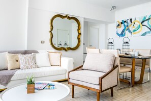 Apartment, 2 Bedrooms | Living room | Flat-screen TV - Irresistible City Center (Panama City)