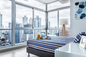 Apartment, 2 Bedrooms | Iron/ironing board, free WiFi - Irresistible City Center (Panama City)