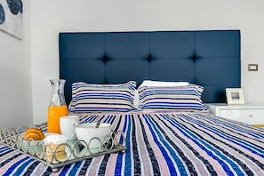 Apartment, 2 Bedrooms | Iron/ironing board, free WiFi - Irresistible City Center (Panama City)