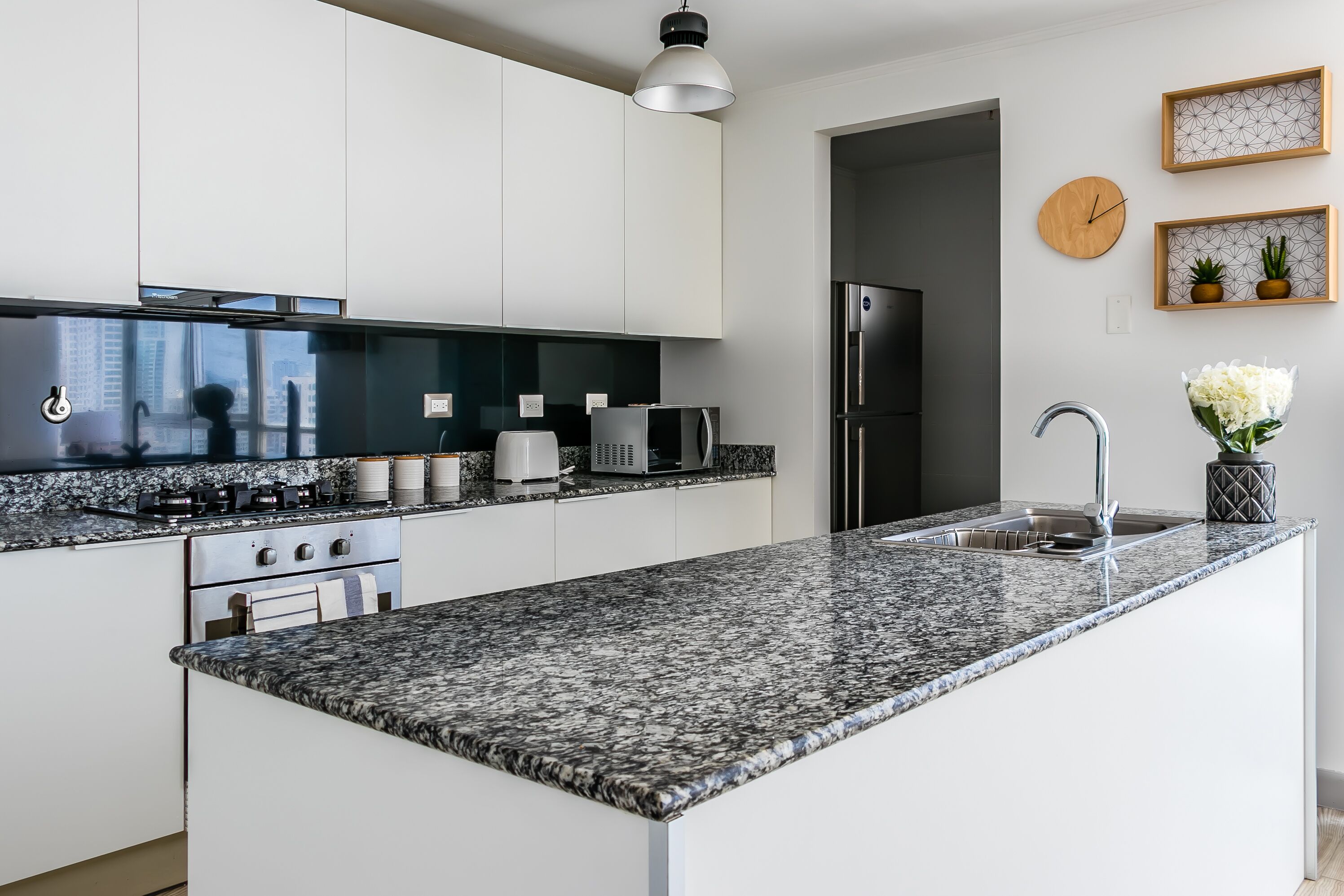 Apartment, 2 Schlafzimmer | Eigene Kochnische | Kühlschrank, Mikrowelle, Herdplatte, Wasserkocher mit Kaffee-/Teezubehör