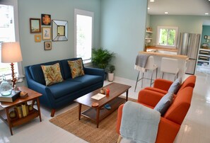 Libri, biblioteca musicale, impianto stereo