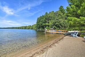On the beach - 'The Cedars' Cabin w/ Beach Access on Panther Pond (Raymond)