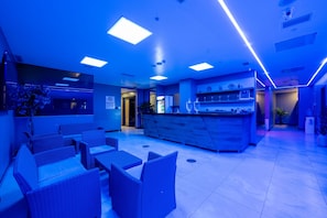 Espace de soins pour les couples, massages aux pierres chaudes
