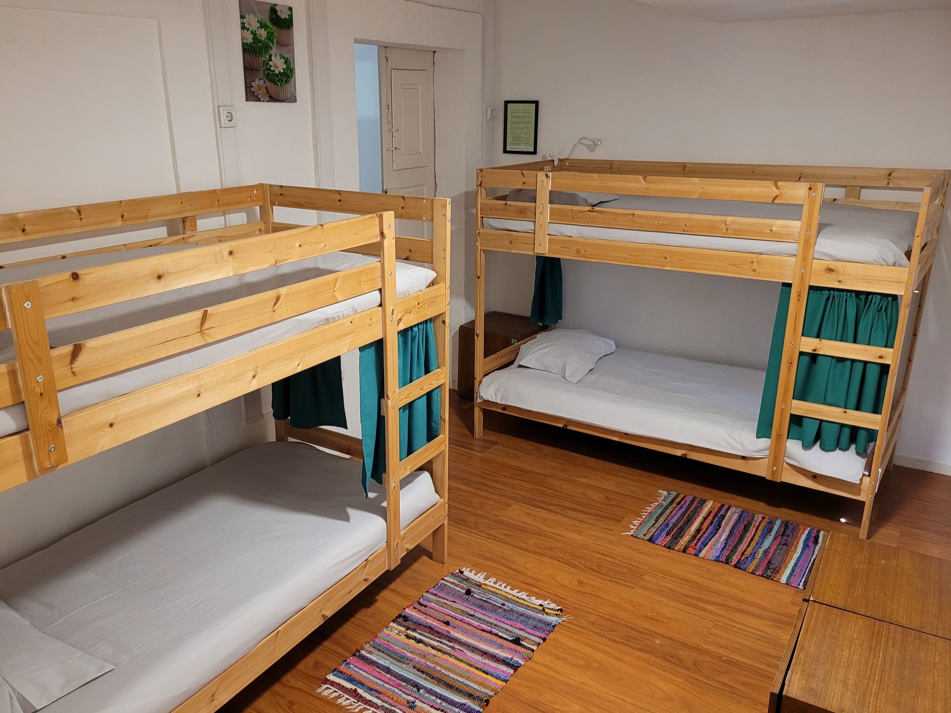 Quarto Verde Feminino C/ 4 camas