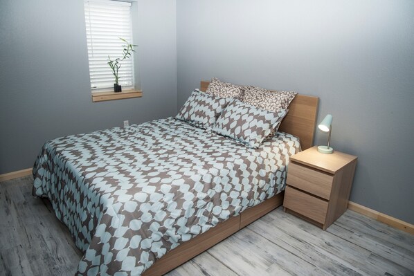 1 bedroom, iron/ironing board, WiFi, bed sheets