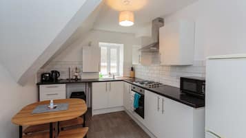 Appartement, privébadkamer | Gemeenschappelijke keuken