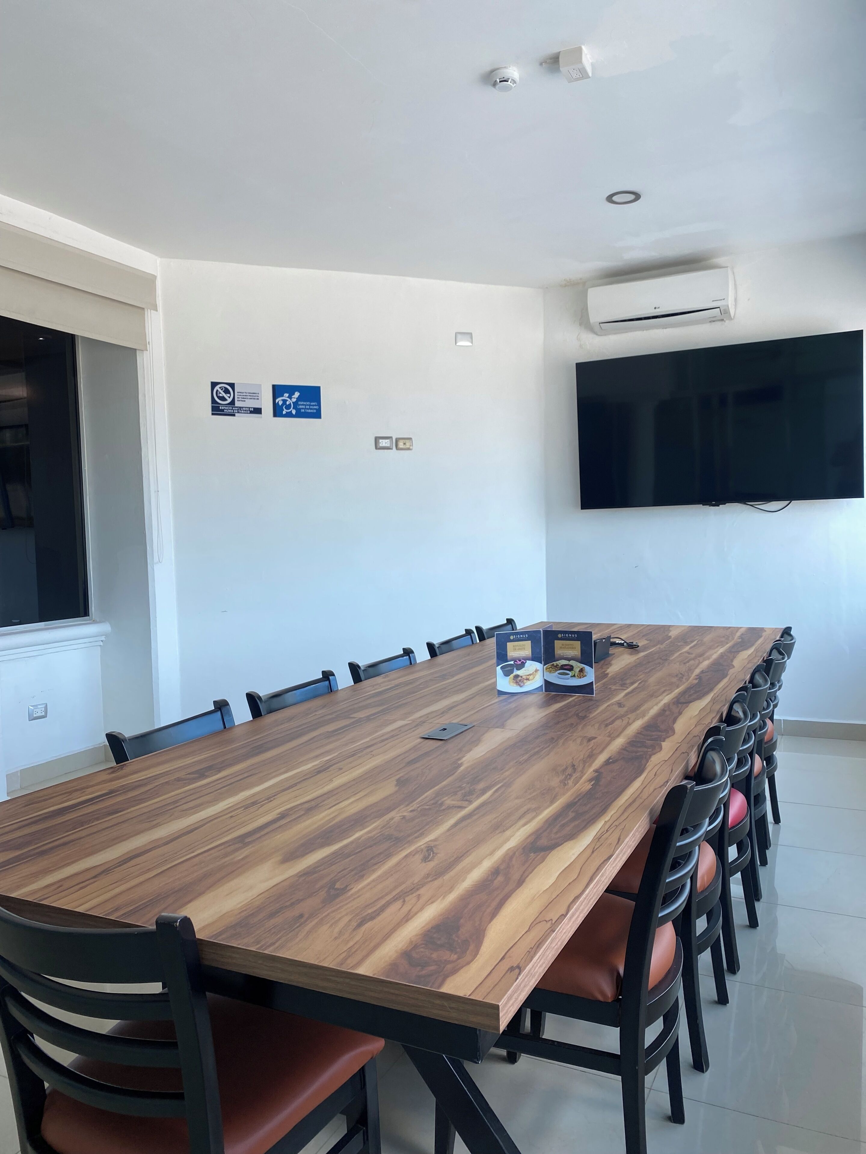 Meeting facility