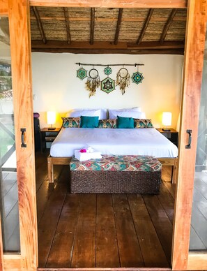 4 dormitorios, escritorio, wifi gratis y ropa de cama
