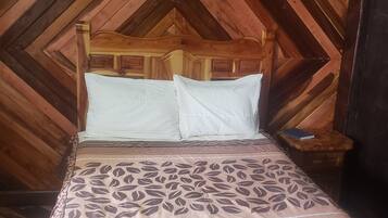 Habitación estándar | 1 habitación, escritorio, wifi gratis y ropa de cama