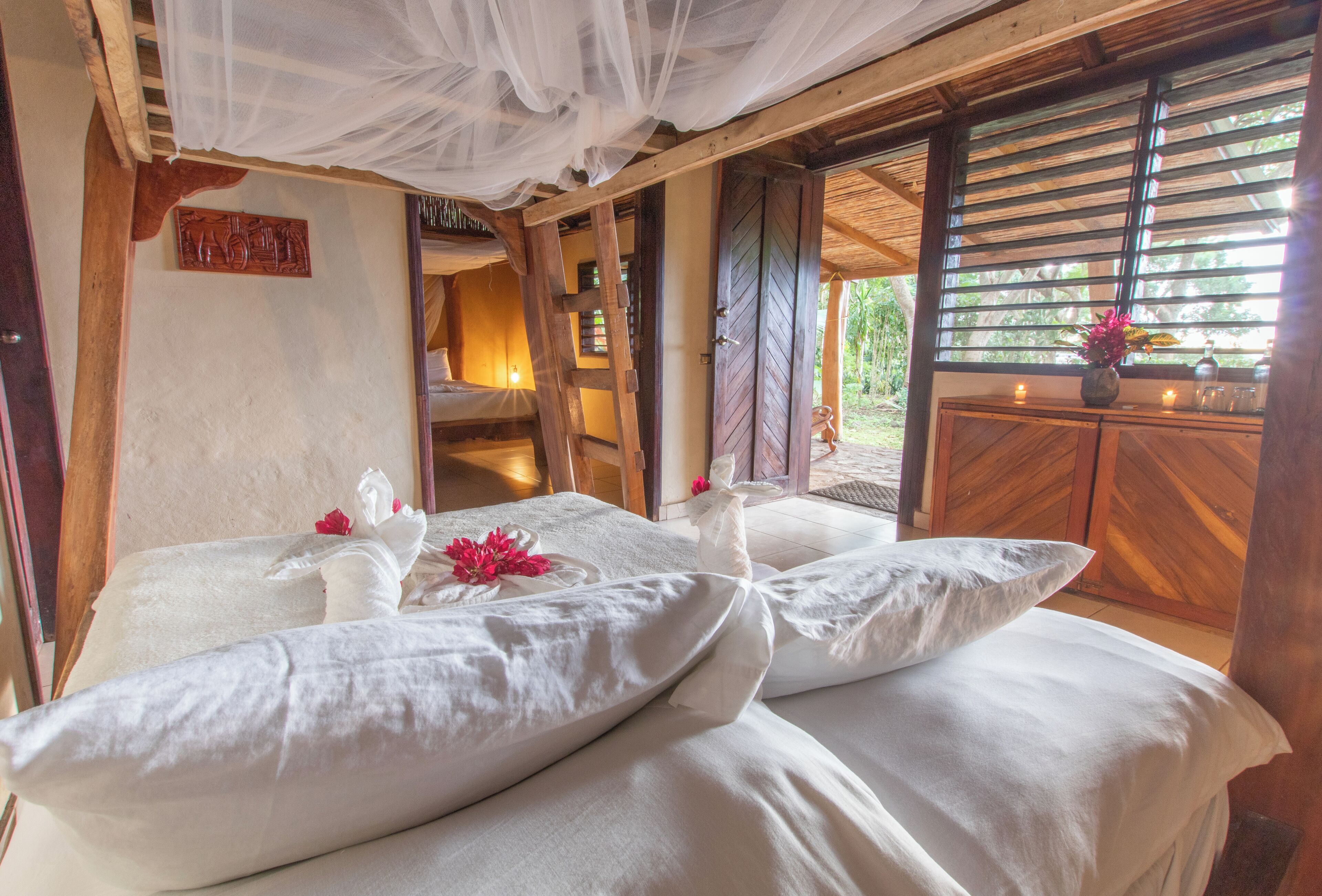 Familien-Ferienhütte, 2 Schlafzimmer, Terrasse, Seeblick | Individuell dekoriert, individuell eingerichtet, Verdunkelungsvorhänge