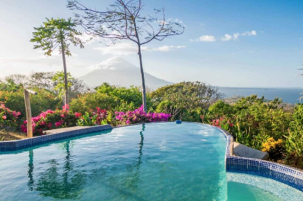 Totoco Eco Resort