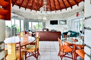 スマートテレビ、卓球台