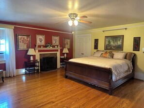 8 chambres, fer et planche à repasser, Wi-Fi, literie fournie