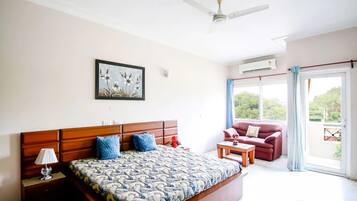 4 chambres, fer et planche Ă repasser, Wi-Fi, draps fournis