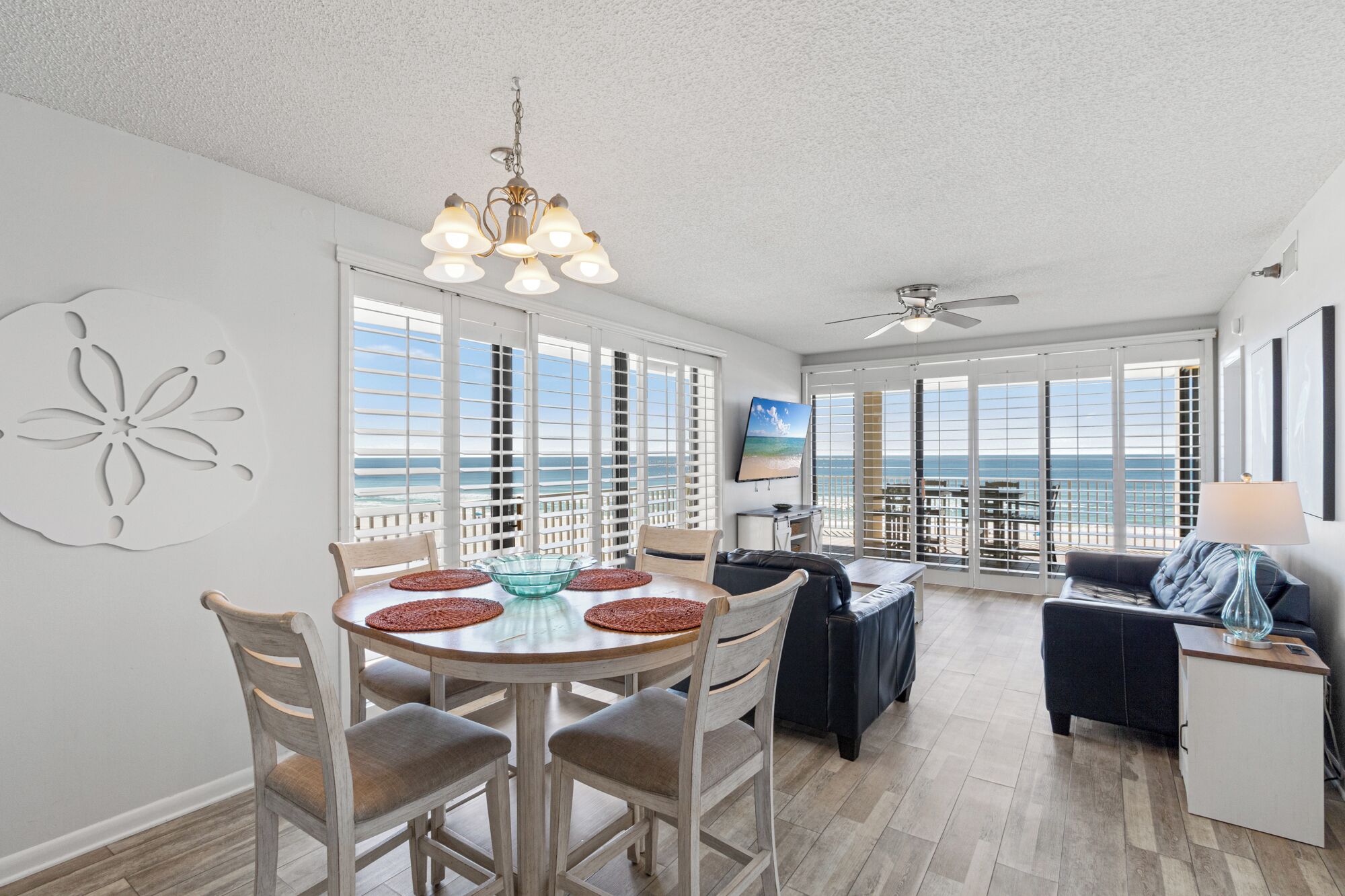시그니처 콘도, 침실 3개, 발코니, 해변 전망 | 객실 내 식사 공간