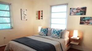 Interior - Tropical Deco House (Miami Shores)