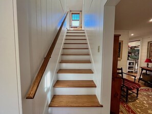 Stairs to 2 bedrooms upstairs