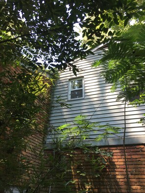 Exterior detail - In-Town Cul-de-Sac near major highways (Atlanta)