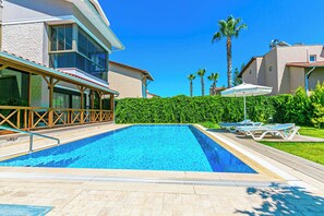 Piscina externa