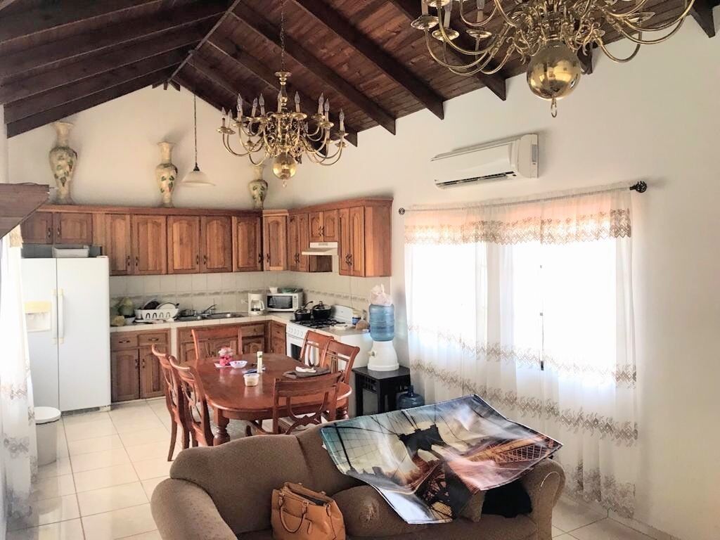 Basic Cottage | Private kitchen | Fridge, microwave, oven, coffee/tea maker