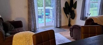 Country Cottage Retreat, perfect baseball home, short drive fields in Oneonta.