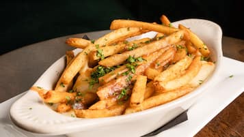 Makanan dan minuman