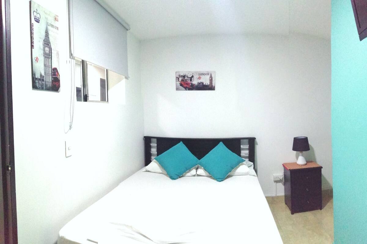 Standardzimmer | Schallisolierte Zimmer, Bügeleisen/Bügelbrett, kostenloses WLAN