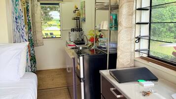 1 bedroom, in-room safe, iron/ironing board, free WiFi
