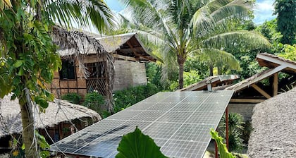 Ilakai Hostel - Adults Only